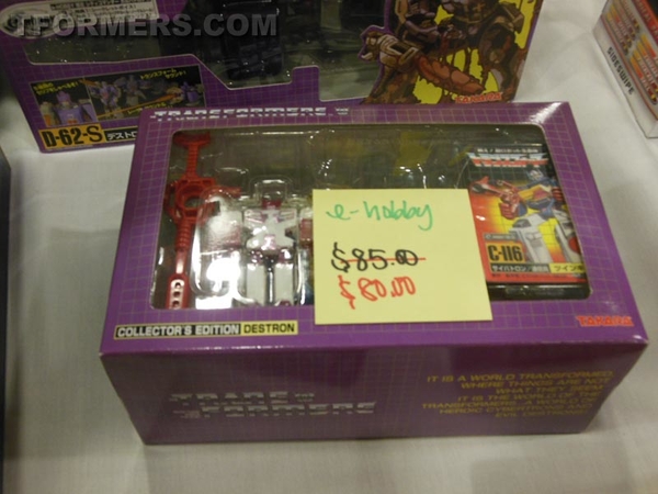 BotCon 2013   The Transformers Convention Dealer Room Image Gallery   OVER 500 Images  (152 of 582)